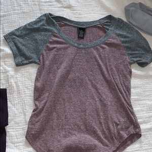 rue grey and maroon t shirt